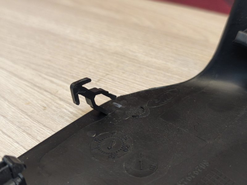 Уголок зеркала