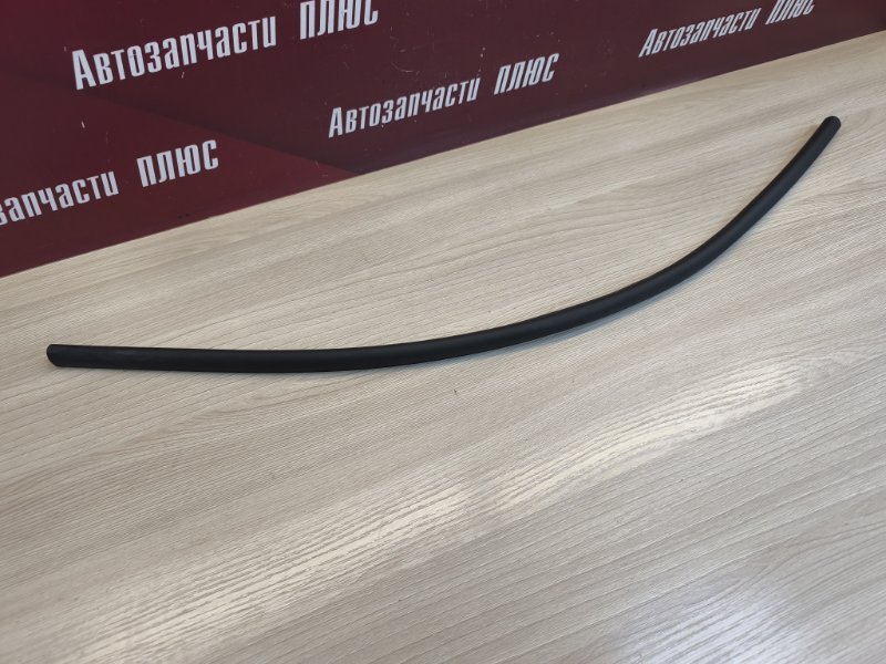 Уплотнительная резинка боковой двери