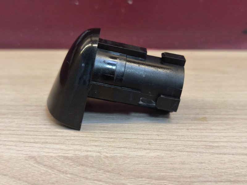 Заглушка ручки двери