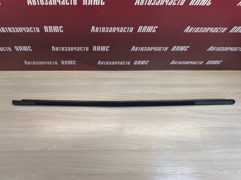 Уплотнитель стекла двери внешний