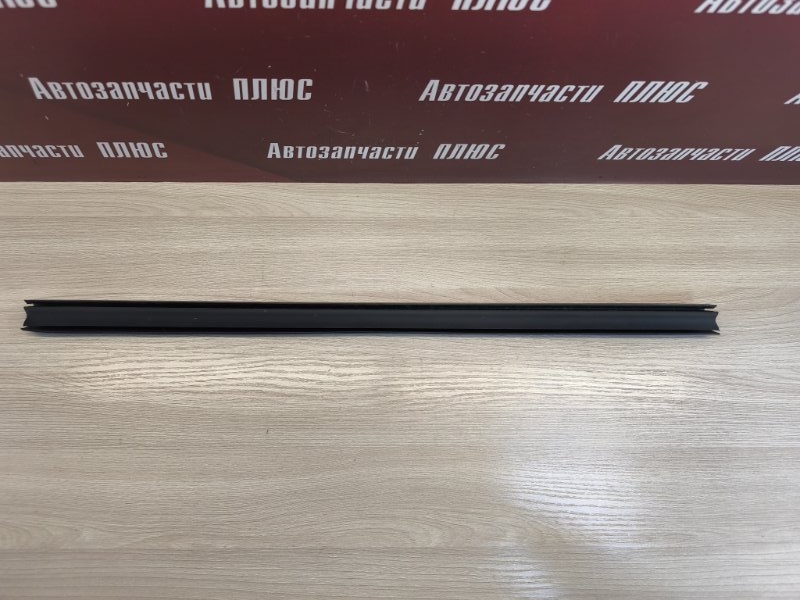 Уплотнитель стекла двери внутренний