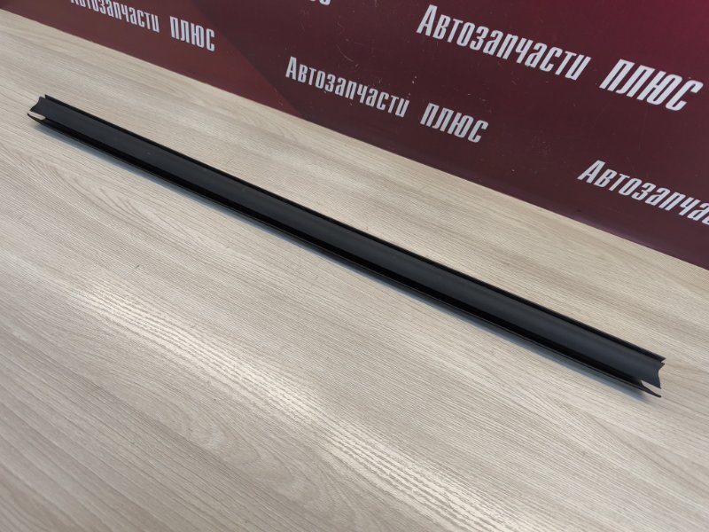 Уплотнитель стекла двери внутренний