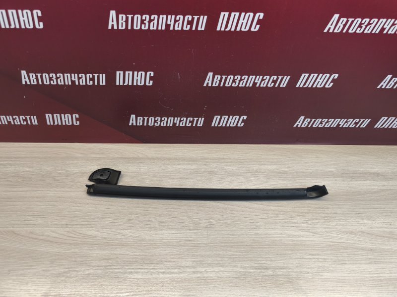 Уплотнитель двери