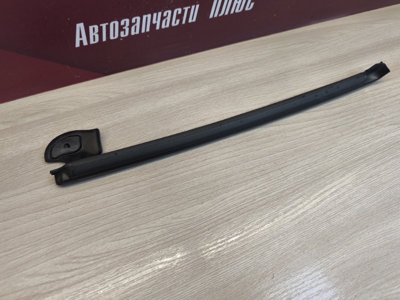 Уплотнитель двери