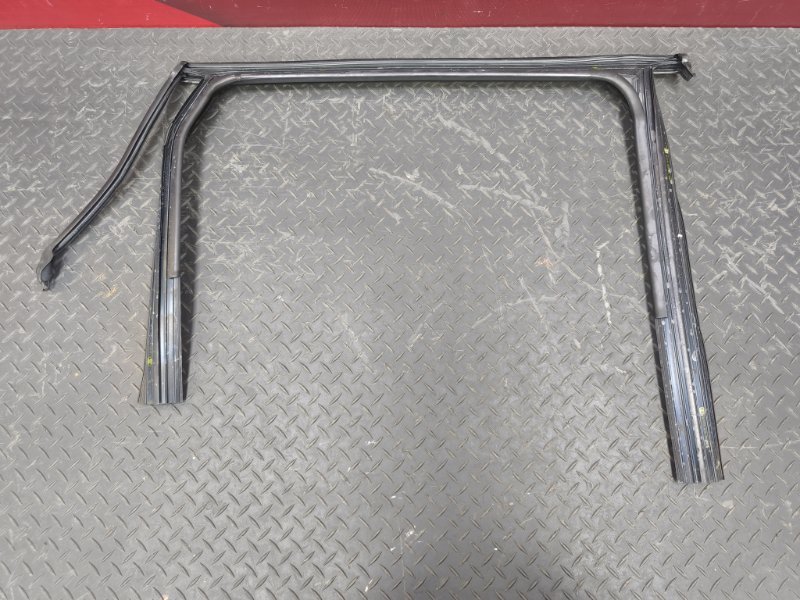 Уплотнитель рамки двери