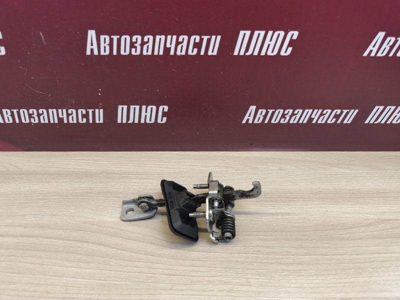 Ограничитель двери