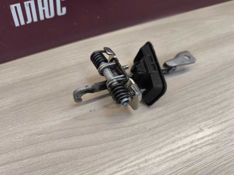 Ограничитель двери