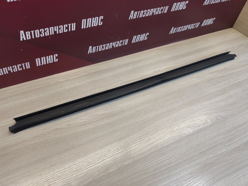 Уплотнитель стекла двери внутренний