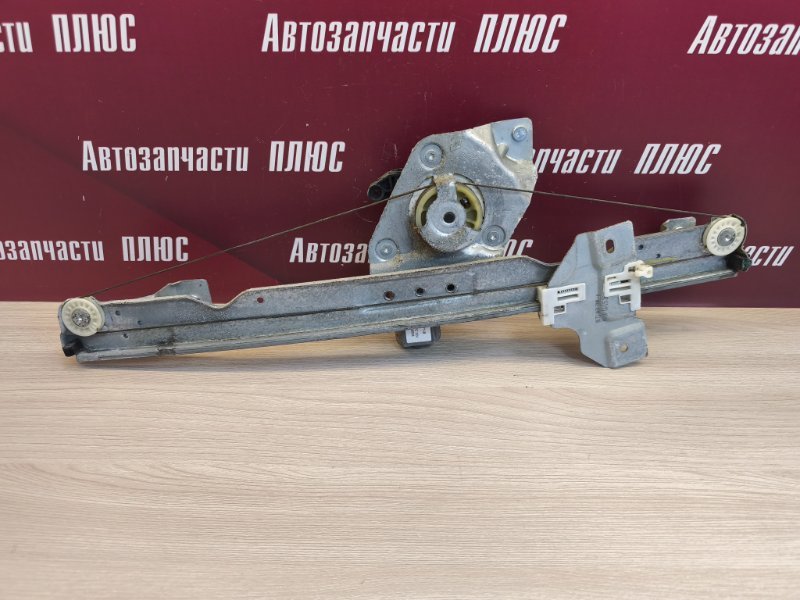 Стеклоподъемник    двери