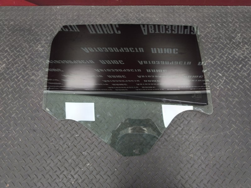 Стекло двери