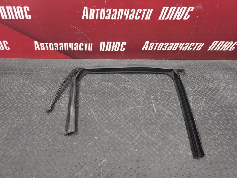 Уплотнитель рамки двери