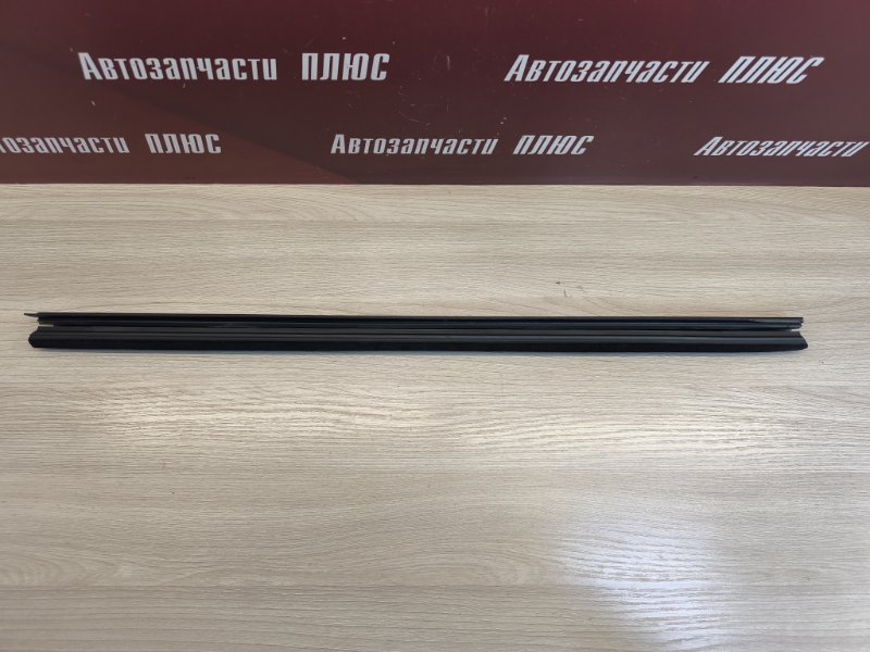 Уплотнитель стекла двери внутренний