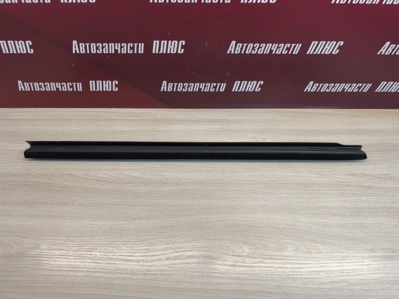 Уплотнитель стекла двери внутренний