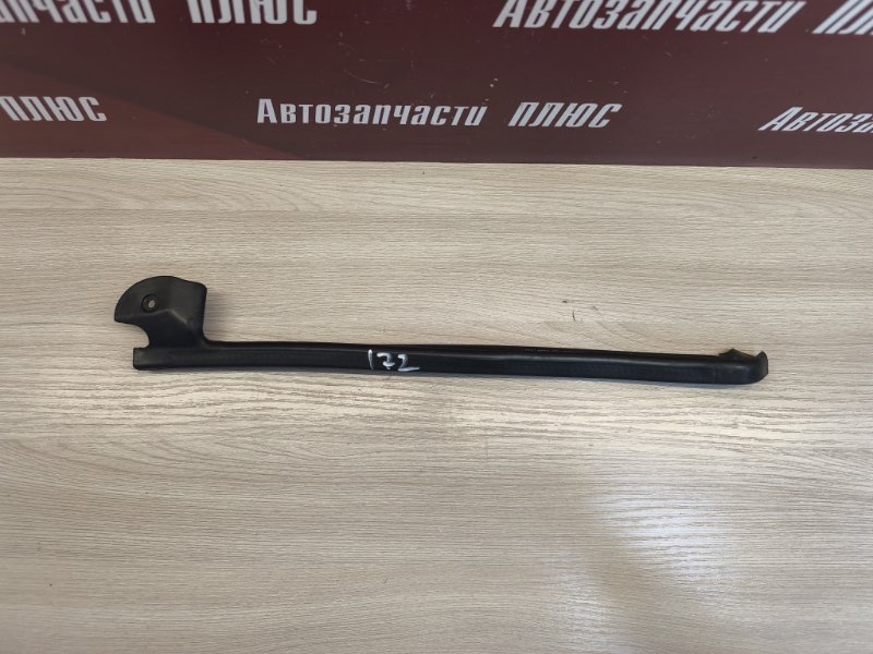 Уплотнитель двери