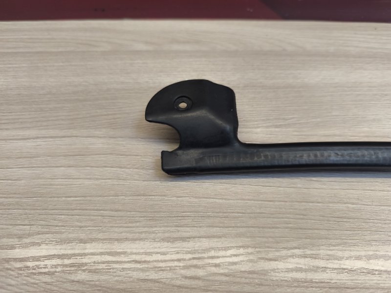 Уплотнитель двери