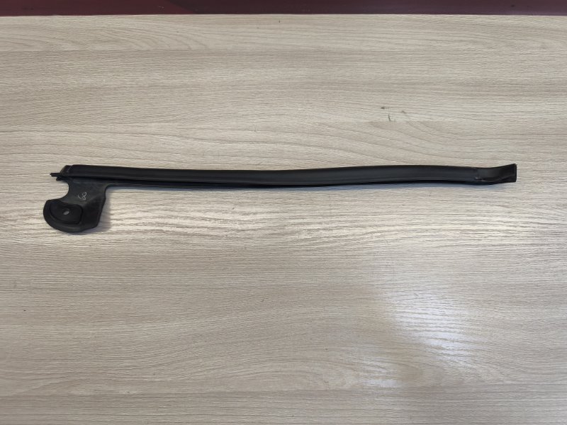 Уплотнитель двери