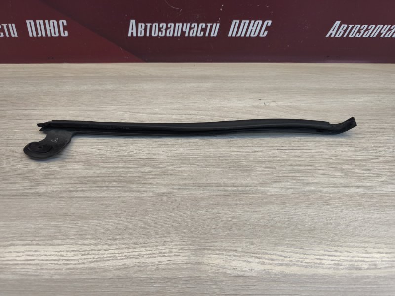 Уплотнитель двери