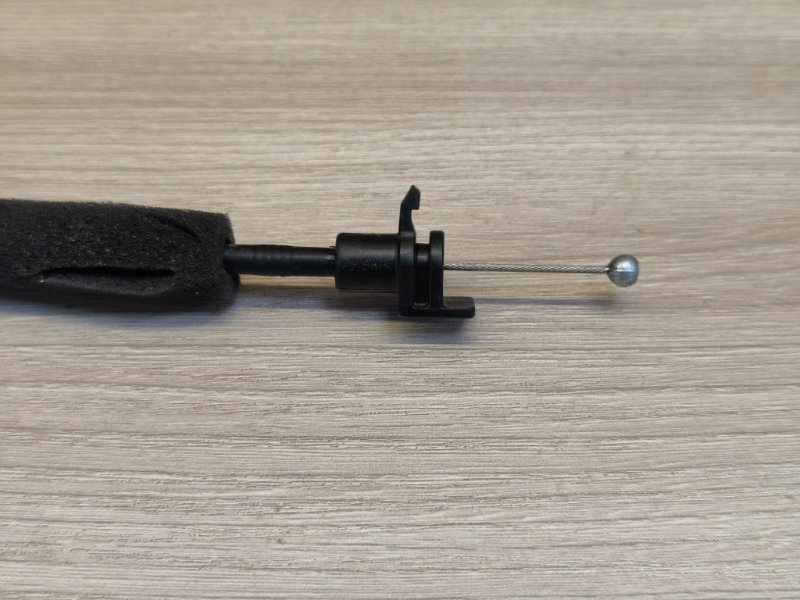 Трос замка двери