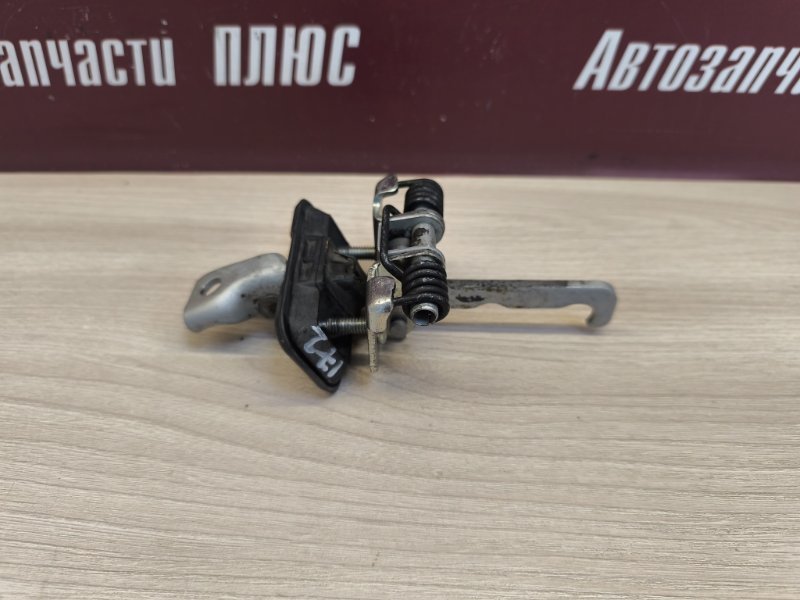 Ограничитель двери