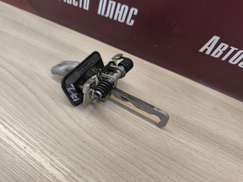 Ограничитель двери