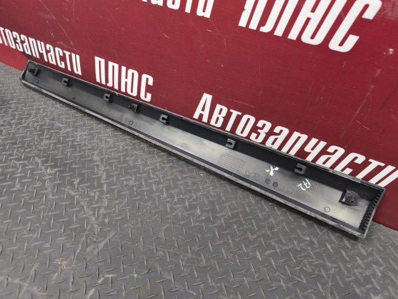 Молдинг двери