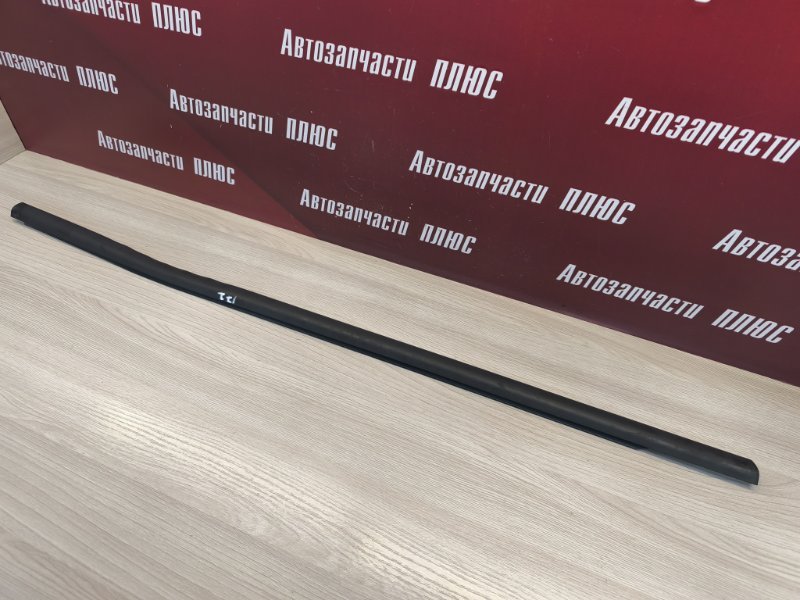 Уплотнитель стекла двери внешний