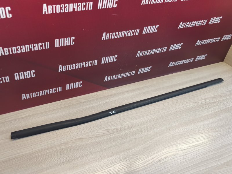 Уплотнитель стекла двери внешний