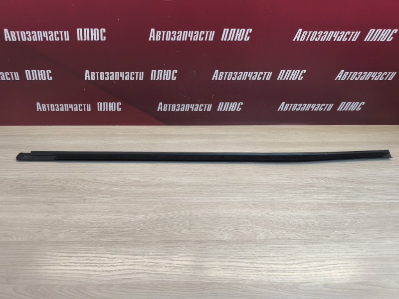 Уплотнитель стекла двери внешний