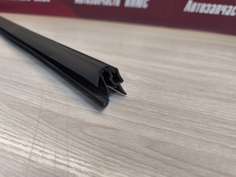 Уплотнитель стекла двери внутренний