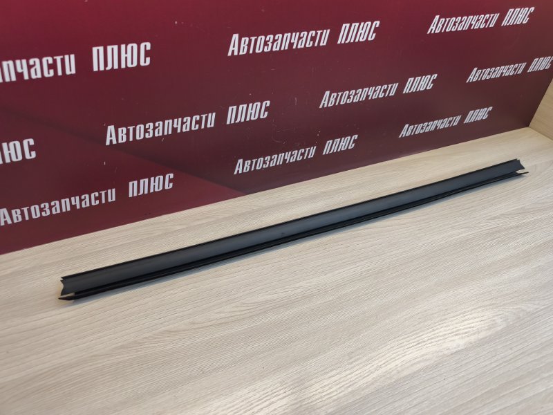 Уплотнитель стекла двери внутренний