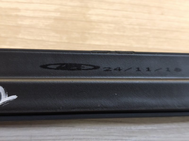 Уплотнитель стекла двери внутренний