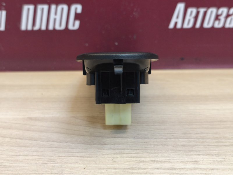 Кнопка стеклоподъемника