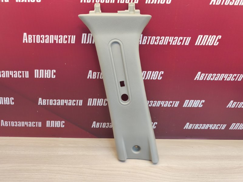 Обшивка средней стойки