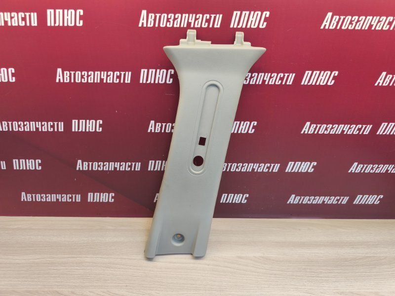 Обшивка средней стойки