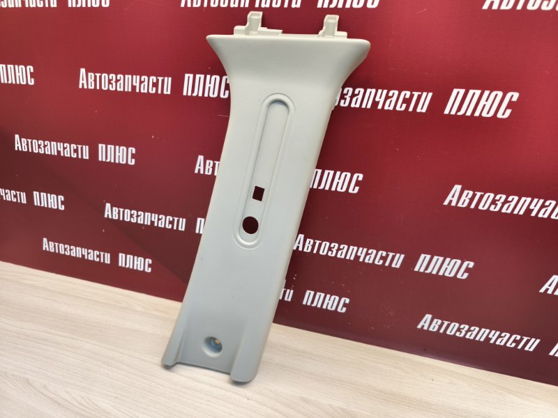 Обшивка средней стойки