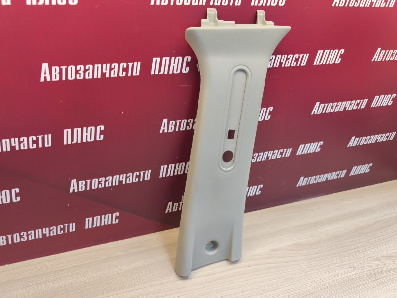 Обшивка средней стойки