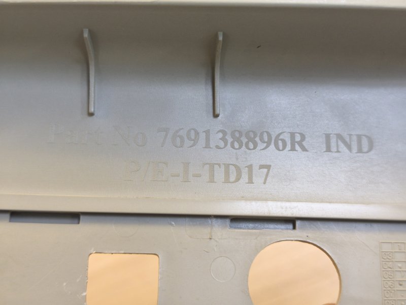 Обшивка средней стойки