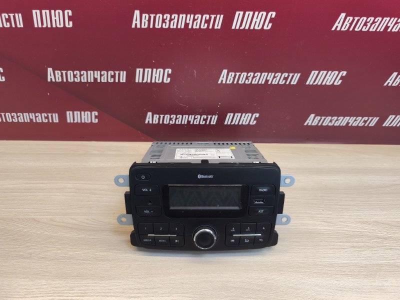 Магнитола штатная