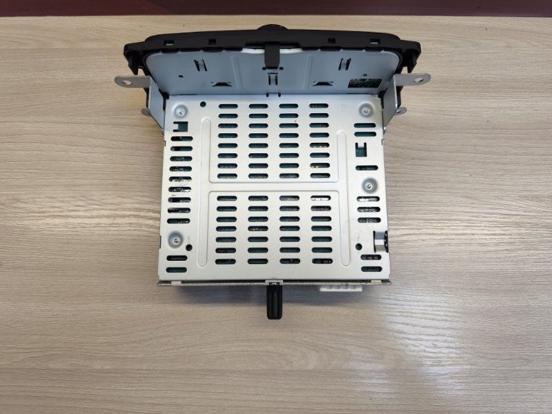 Магнитола штатная