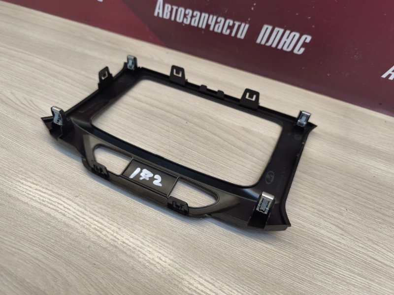 Рамка магнитолы