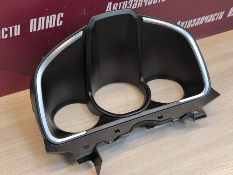 Козырек щитка приборов