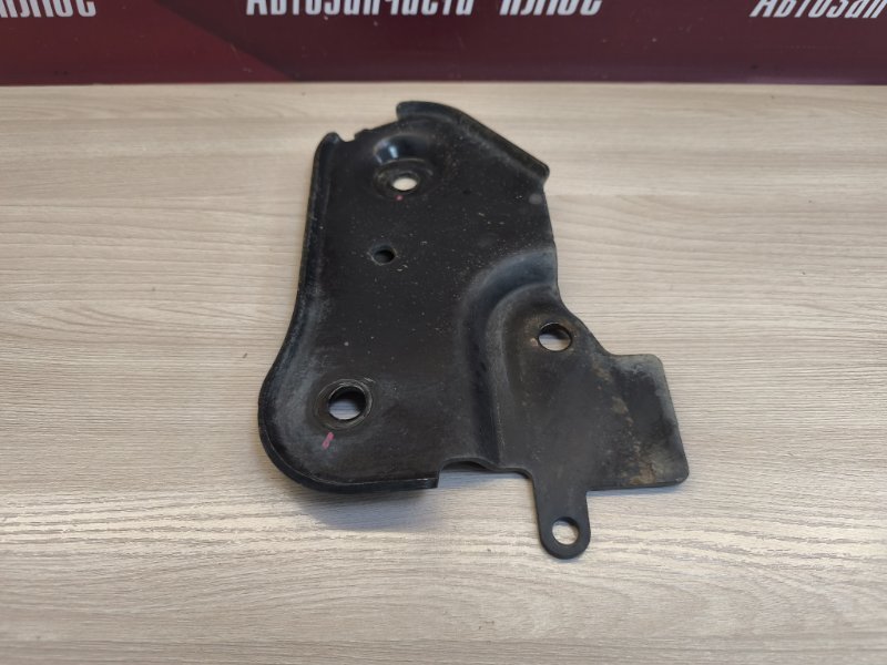 Кронштейн подрамника