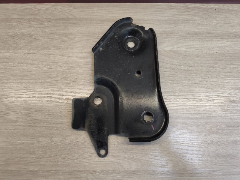 Кронштейн подрамника