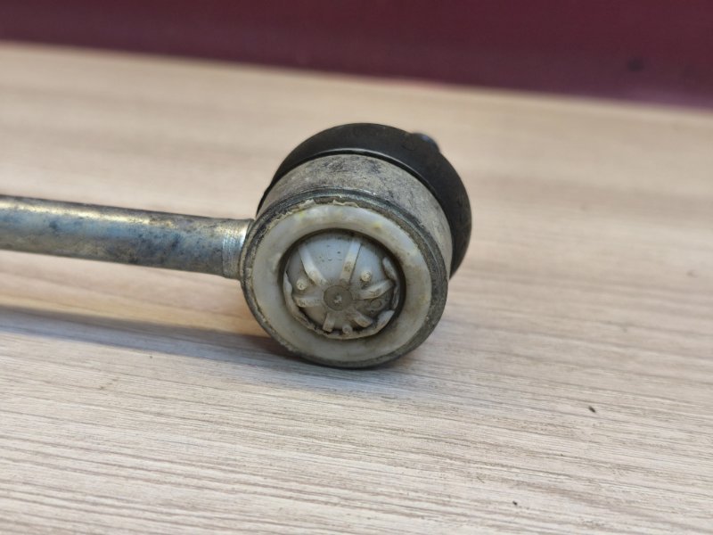 Стойка стабилизатора