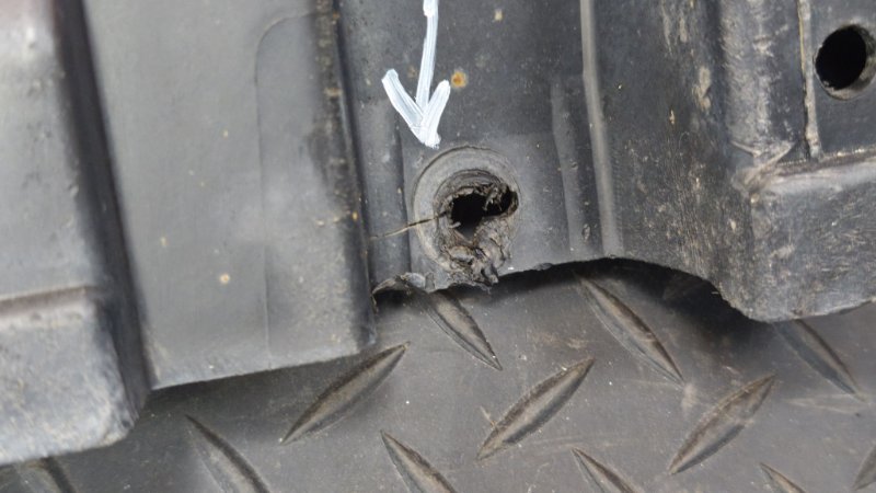 Кронштейн порога