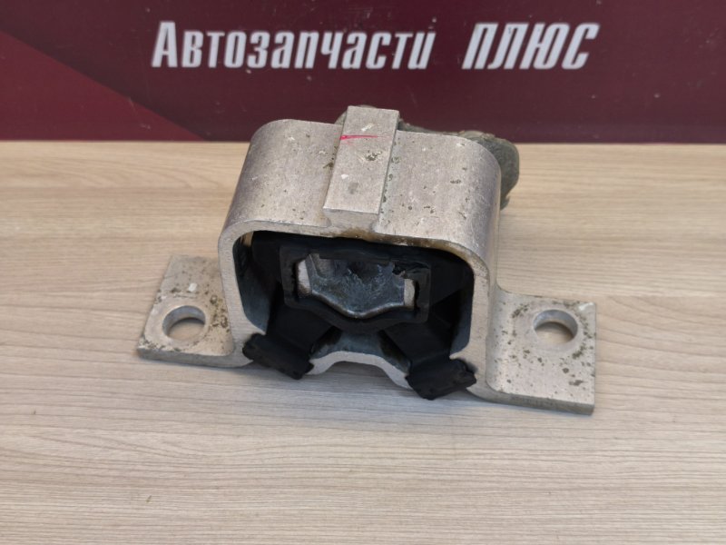 Опора двигателя