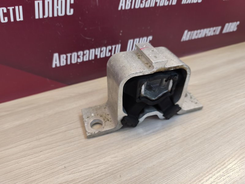 Опора двигателя