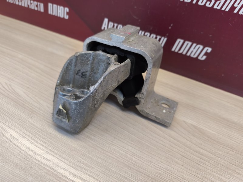 Опора двигателя