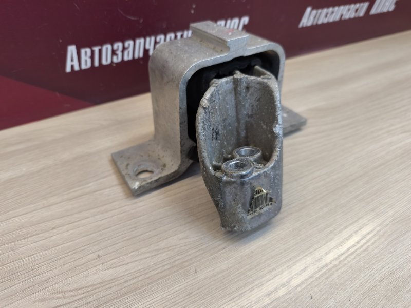 Опора двигателя