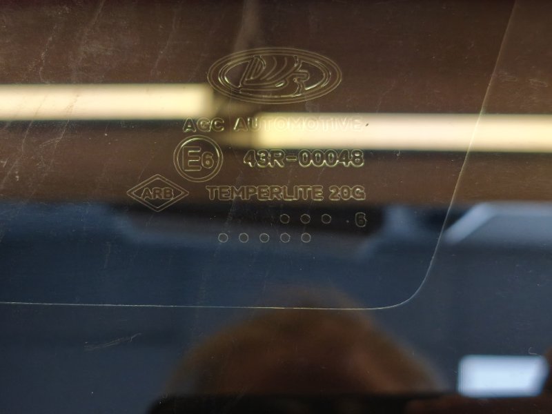 Форточка кузова